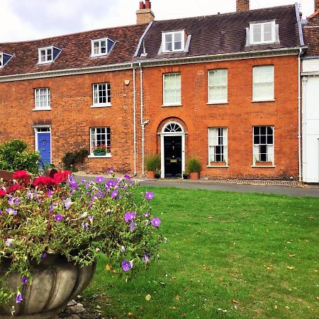 St Mary'S Bed & Breakfast Bury St. Edmunds Bagian luar foto