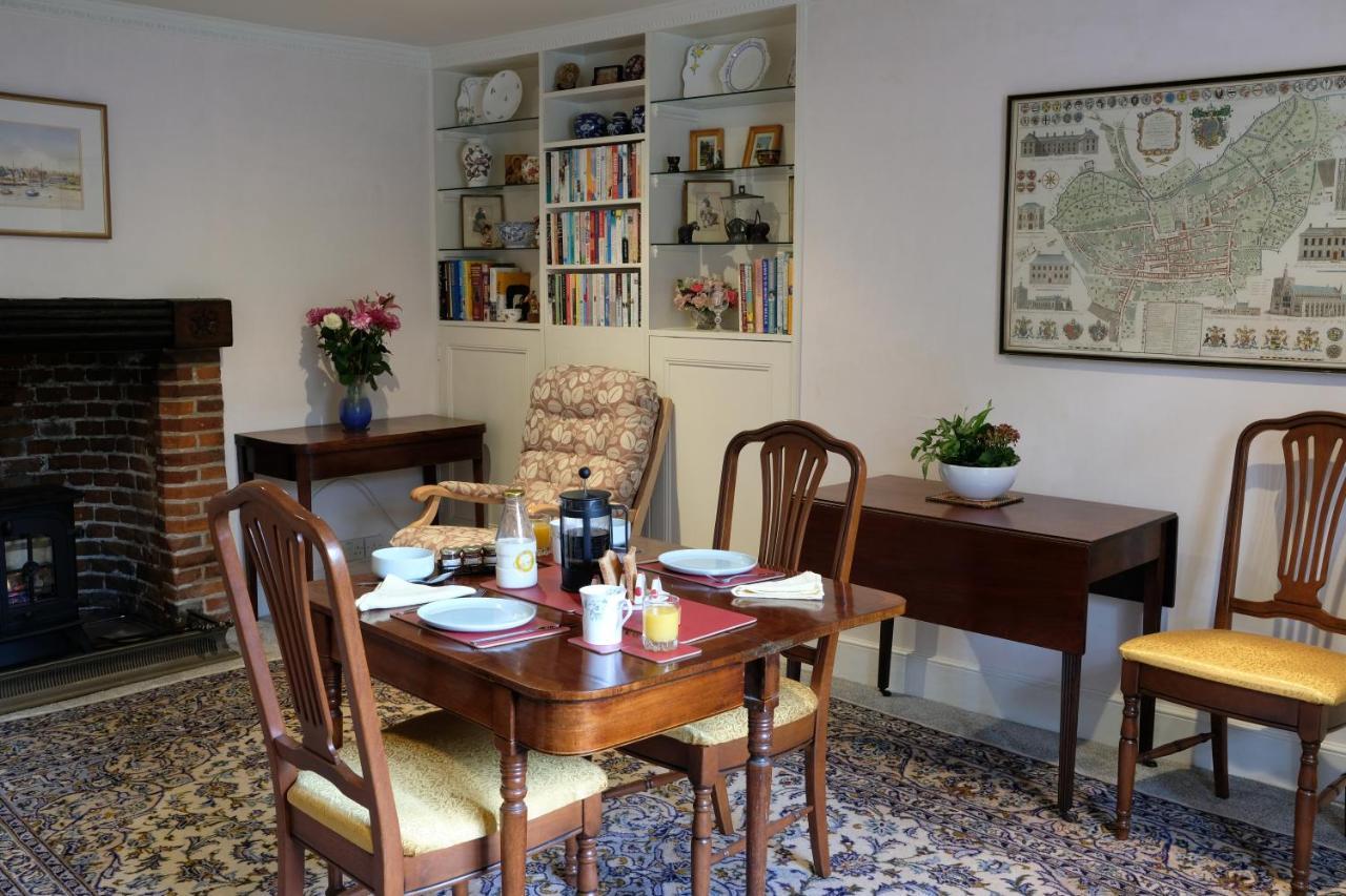 St Mary'S Bed & Breakfast Bury St. Edmunds Bagian luar foto