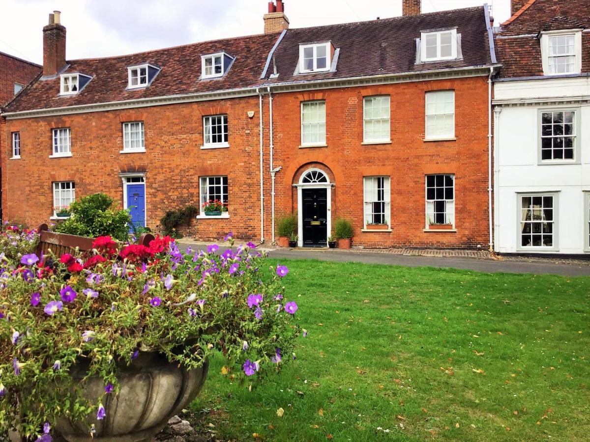 St Mary'S Bed & Breakfast Bury St. Edmunds Bagian luar foto